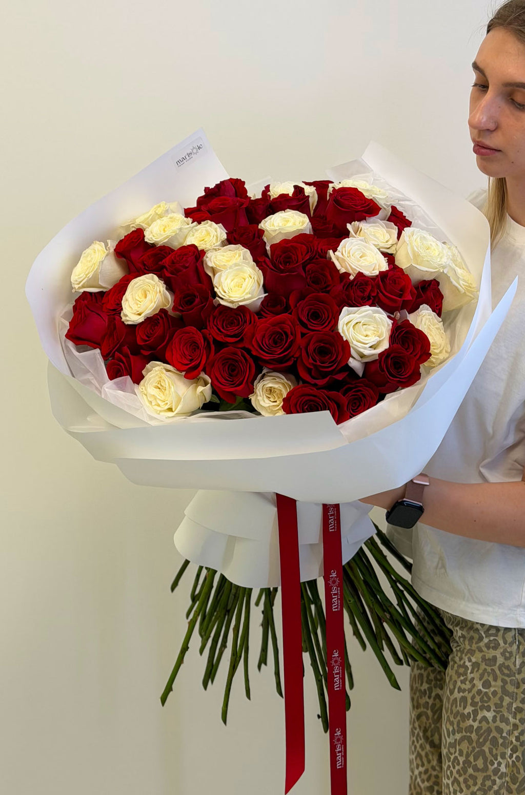 Cupid’s Mix - Red & White Roses