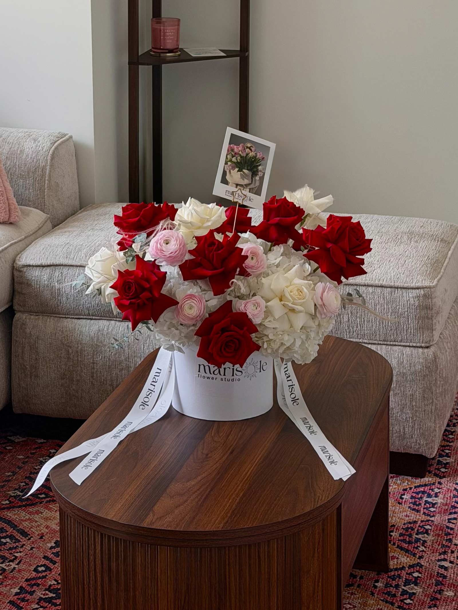 Bordeaux & Blanc Box - French Roses, Hydrangea, Ranunculus, Dry Flowers, Eucalyptus