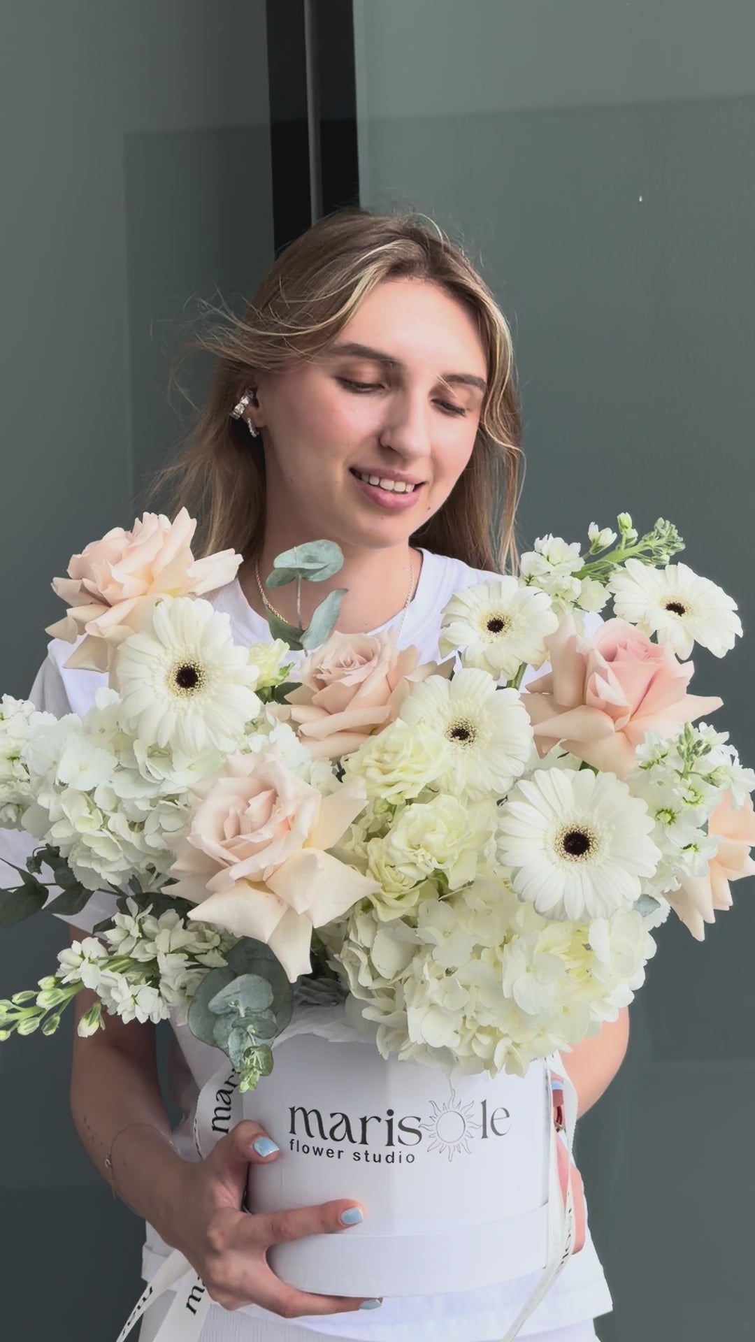 Nude Garden Box - Gerberas, Hydrangeas, French Roses, Spray Roses, Stock