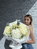 Pure Meadow – Hydrangeas, Chamomile, Eucalyptus